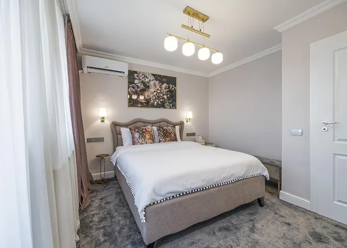 Bright House Cantemir